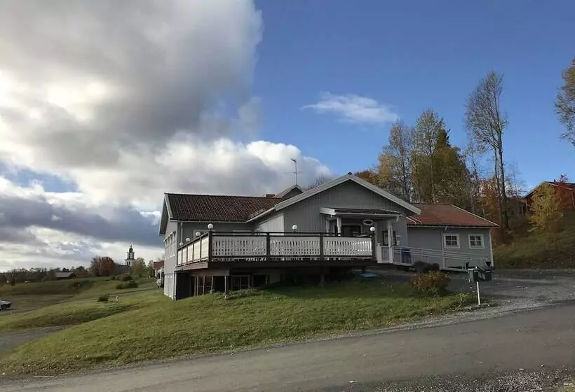 簡易ホテル Wångens Wärdshus