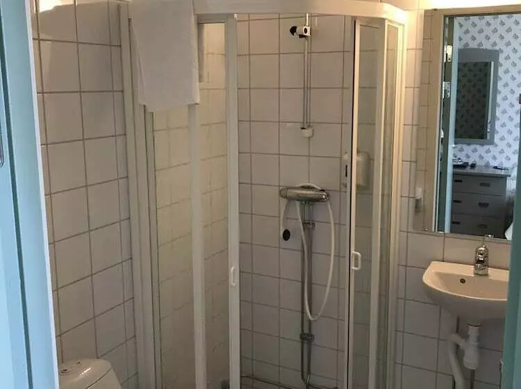 簡易ホテル Wångens Wärdshus