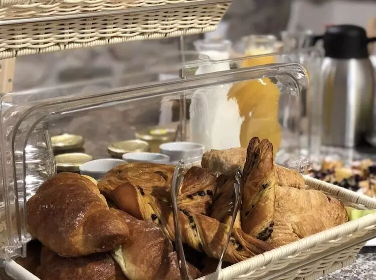 ホテル Agriturismo Il Pino