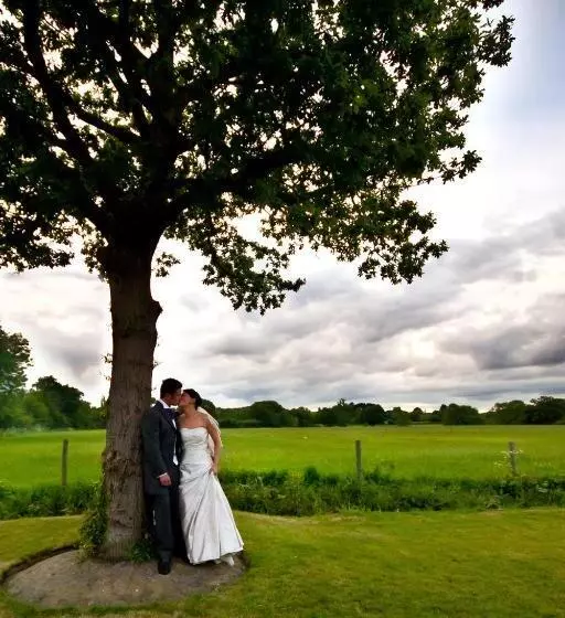 Retkeilymaja The Bull At Great Totham Limited