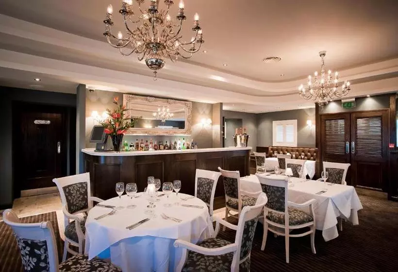 Retkeilymaja The Bull At Great Totham Limited