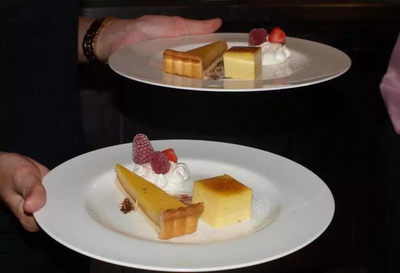 Retkeilymaja The Bull At Great Totham Limited