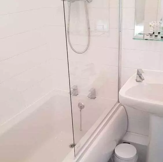 ベッドアンドブレックファースト Chequers Inn