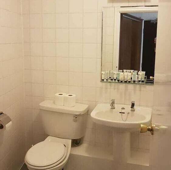 住宿加早餐  Chequers Inn