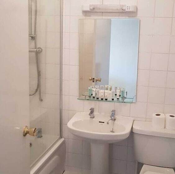 住宿加早餐  Chequers Inn