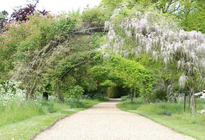住宿加早餐  Chippenham Park Garden Rooms