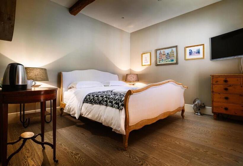 住宿加早餐  Chippenham Park Garden Rooms