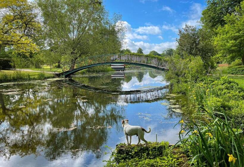 住宿加早餐  Chippenham Park Garden Rooms