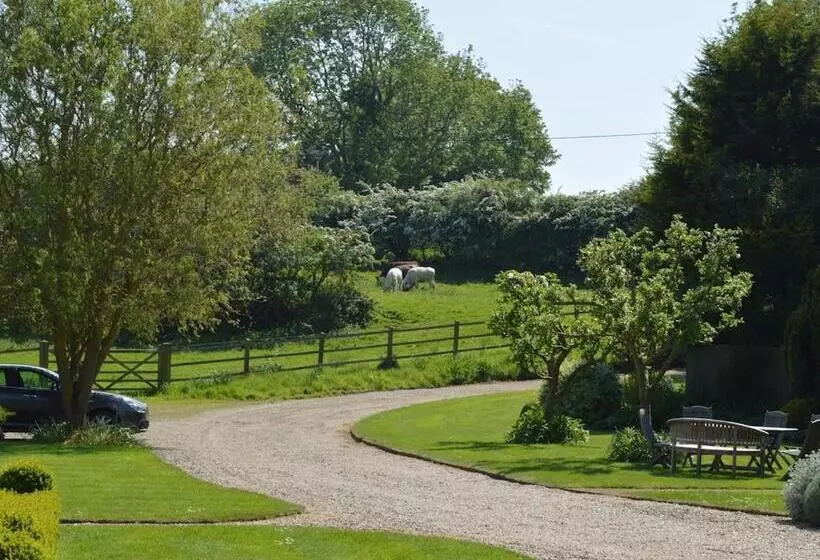 Aamiaismajoitus (B&B) Cotenham Barn