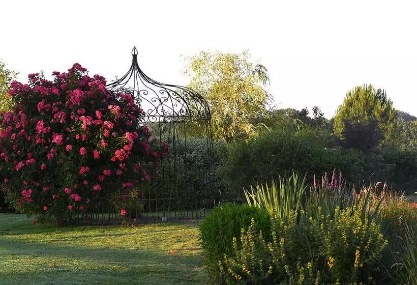 Aamiaismajoitus (B&B) Domaine De La Lochetière Chambres D'hôtes