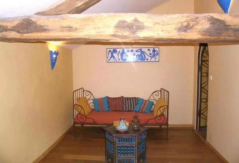 ベッドアンドブレックファースト Le Manoir De Gâtines