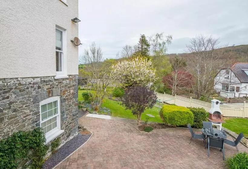 Aamiaismajoitus (B&B) Llys Aeron Guest House