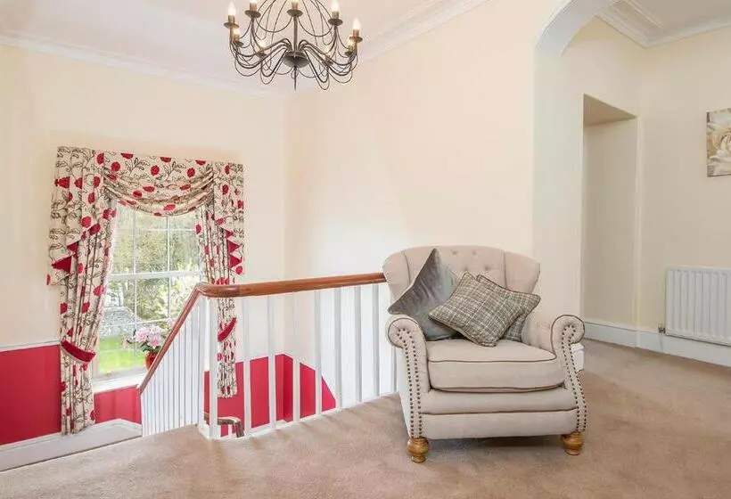 Aamiaismajoitus (B&B) Llys Aeron Guest House