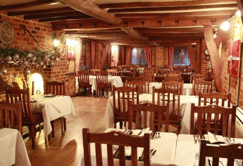 민박 The Green Man Stanford