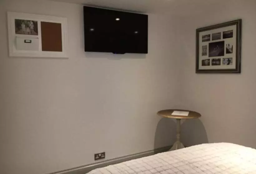 Aamiaismajoitus (B&B) The Green Man Stanford