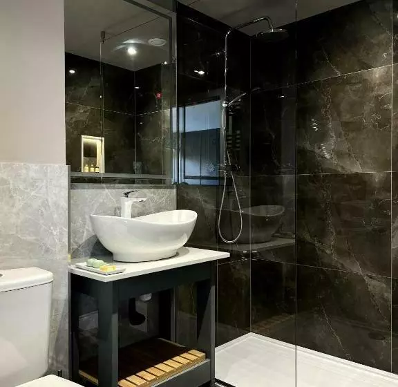 Aamiaismajoitus (B&B) The Three Pickerels