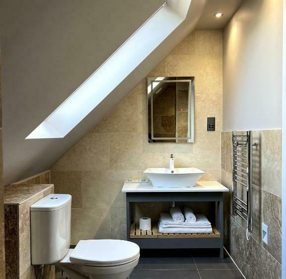 Bed and Breakfast The Three Pickerels