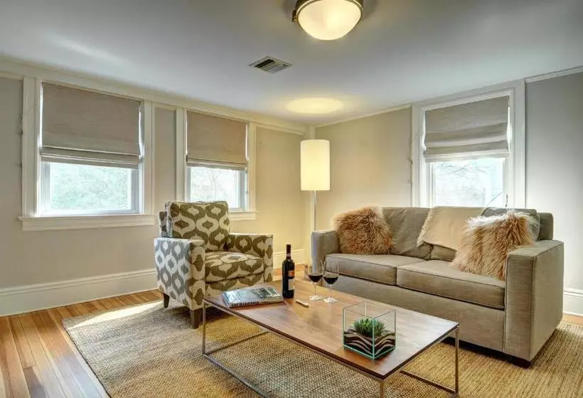 Aamiaismajoitus (B&B) White Fences Water Mill