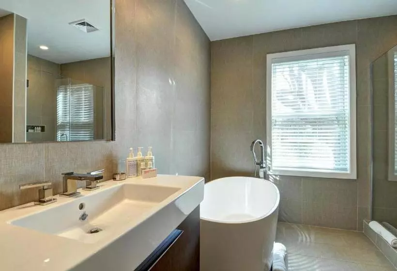 Aamiaismajoitus (B&B) White Fences Water Mill