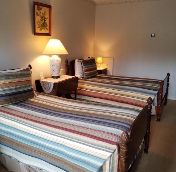 Hawk Mountain Bed & Breakfast