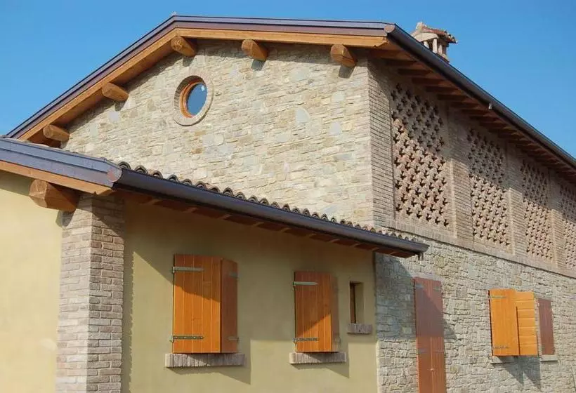 Hotelli Agriturismo Il Filare