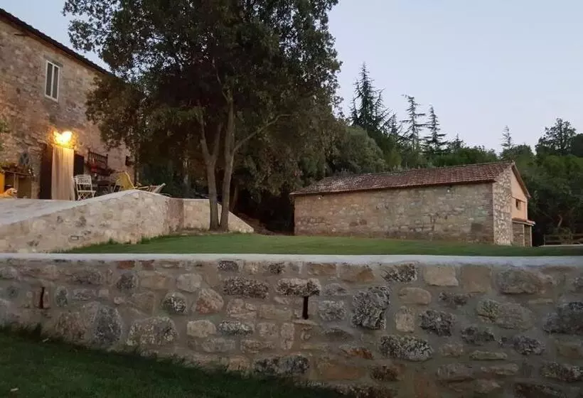 Hotelli Agriturismo La Fonte