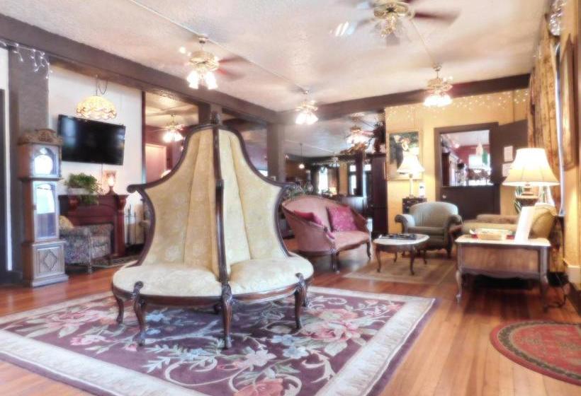 Cassadaga Hotel And Spiritual Center