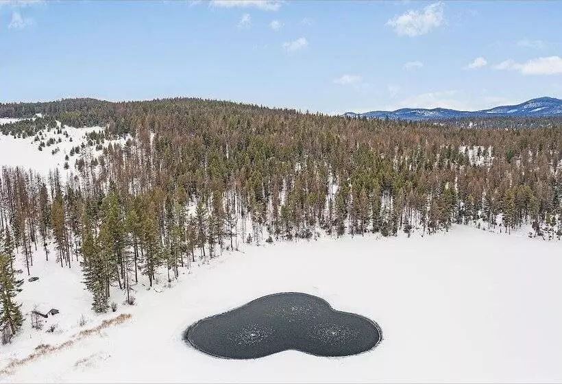 Hotelli Diamond Belle Guest Ranch