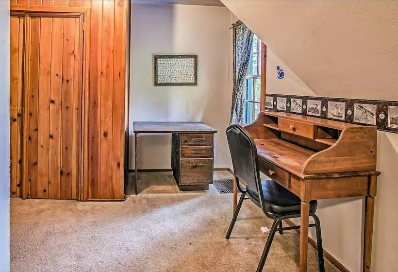 Hotelli Diamond Belle Guest Ranch