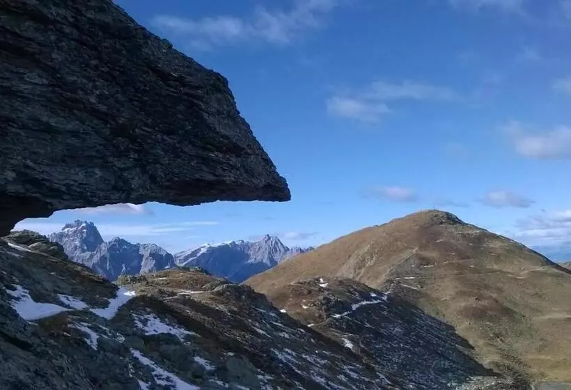 ホテル D La Varda Di Topran D Agata Paolo &c Sas