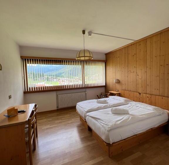 Hotel D La Varda Di Topran D Agata Paolo &c Sas