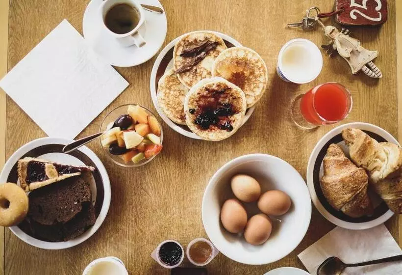 ホテル D La Varda Di Topran D Agata Paolo &c Sas