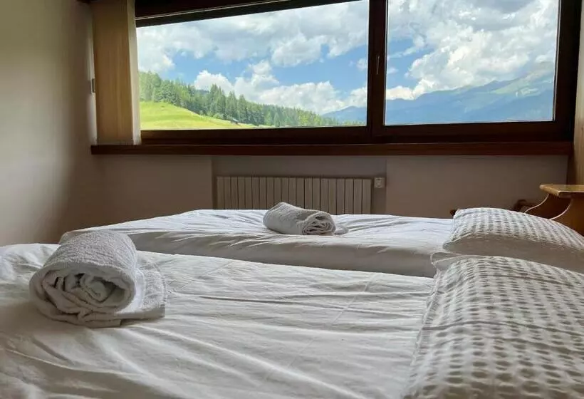 ホテル D La Varda Di Topran D Agata Paolo &c Sas