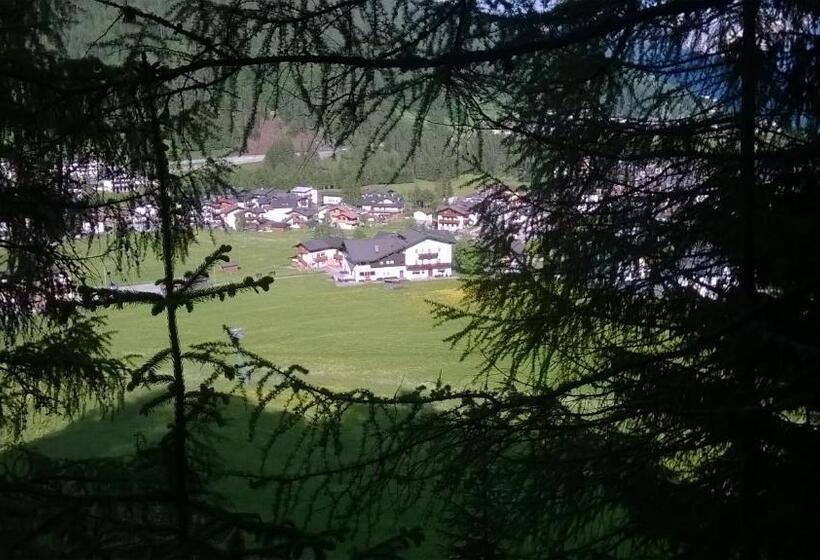 Hotel D La Varda Di Topran D Agata Paolo &c Sas