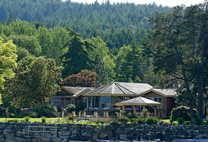 Hotelli Galiano Oceanfront Inn & Spa