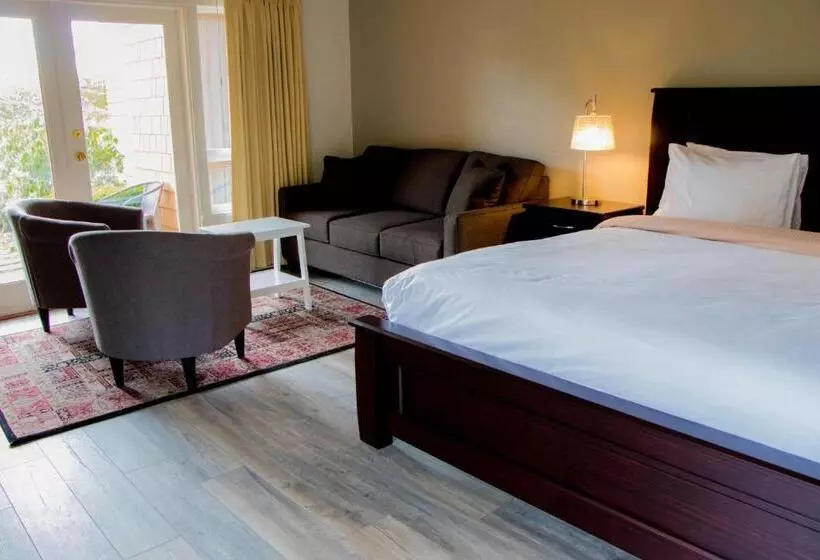 Hotelli Galiano Oceanfront Inn & Spa