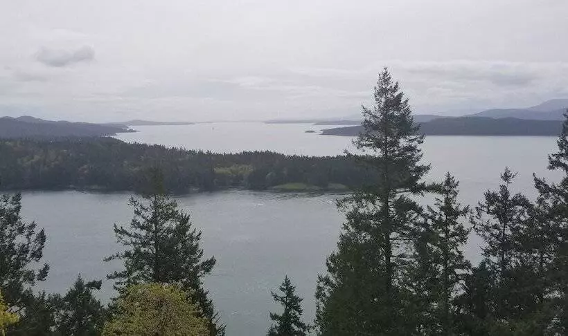 Hotelli Galiano Oceanfront Inn & Spa