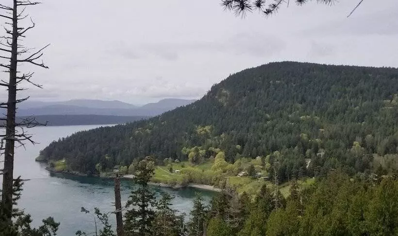 Hotelli Galiano Oceanfront Inn & Spa