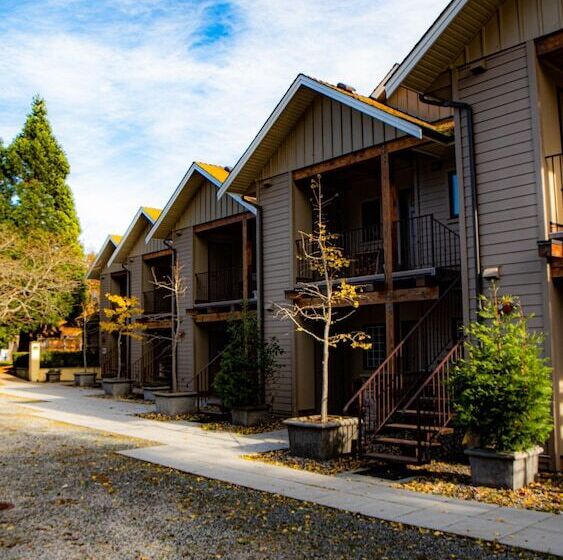 酒店 Galiano Oceanfront Inn & Spa
