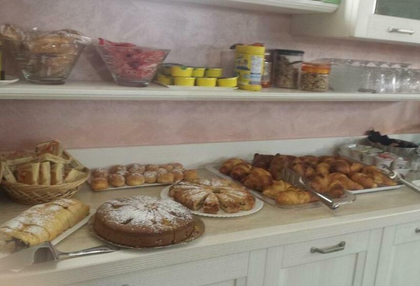 酒店 Garni Castel Ferari