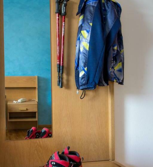 酒店 Garni Castel Ferari