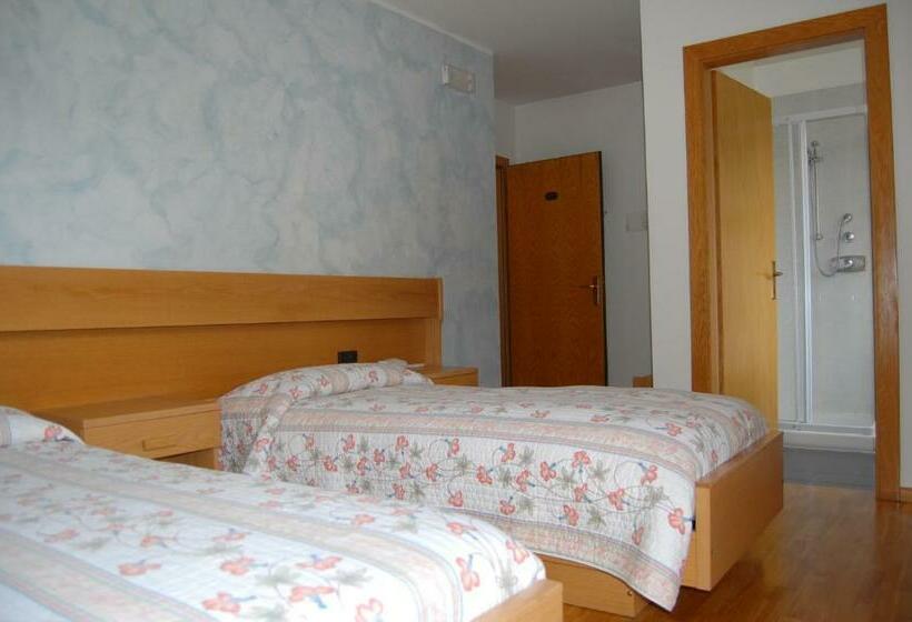 酒店 Garni Castel Ferari