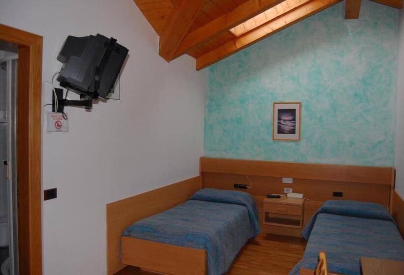 酒店 Garni Castel Ferari