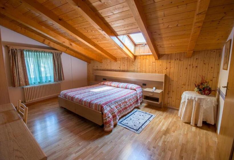 酒店 Garni Castel Ferari