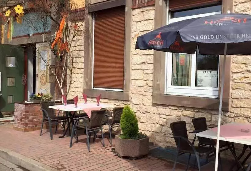 ホテル La Maison Ernenwein