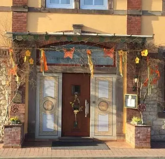 ホテル La Maison Ernenwein