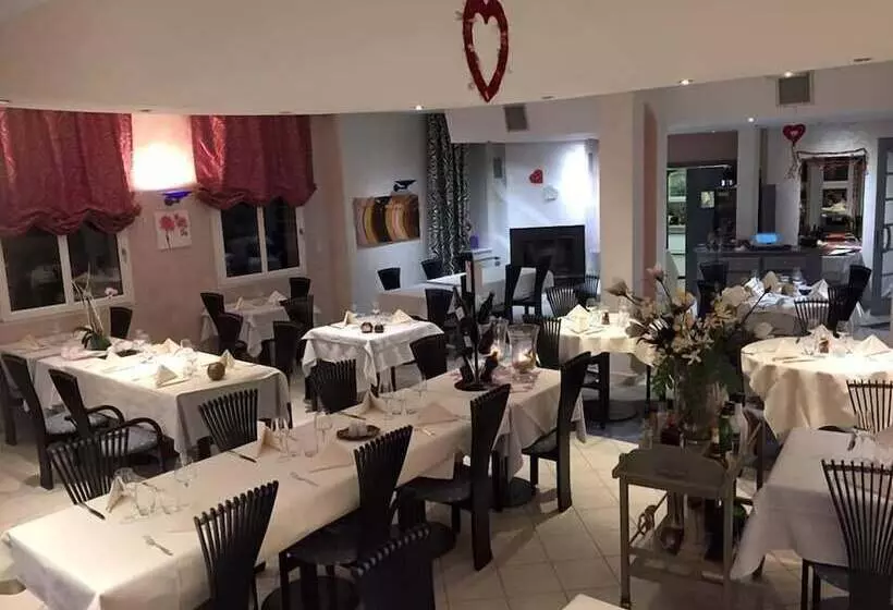 ホテル La Maison Ernenwein