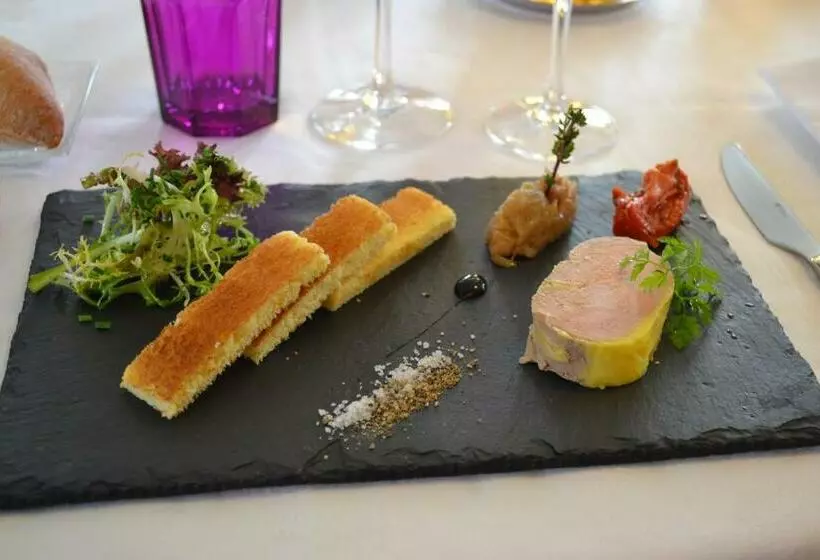 ホテル Le Saint Pierre