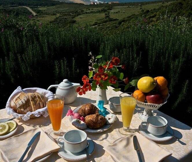 ホテル Sardus Pater