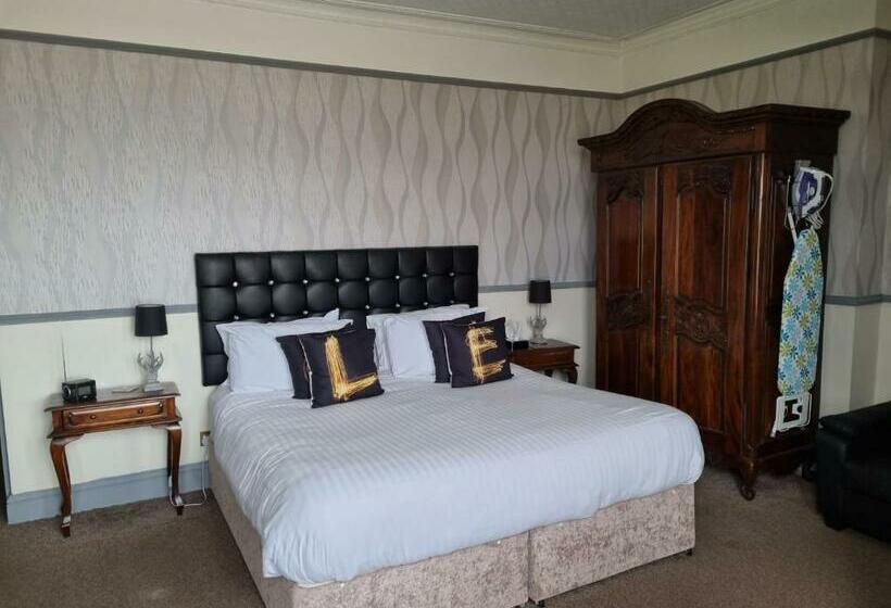 酒店 Ye Olde Fighting Cocks